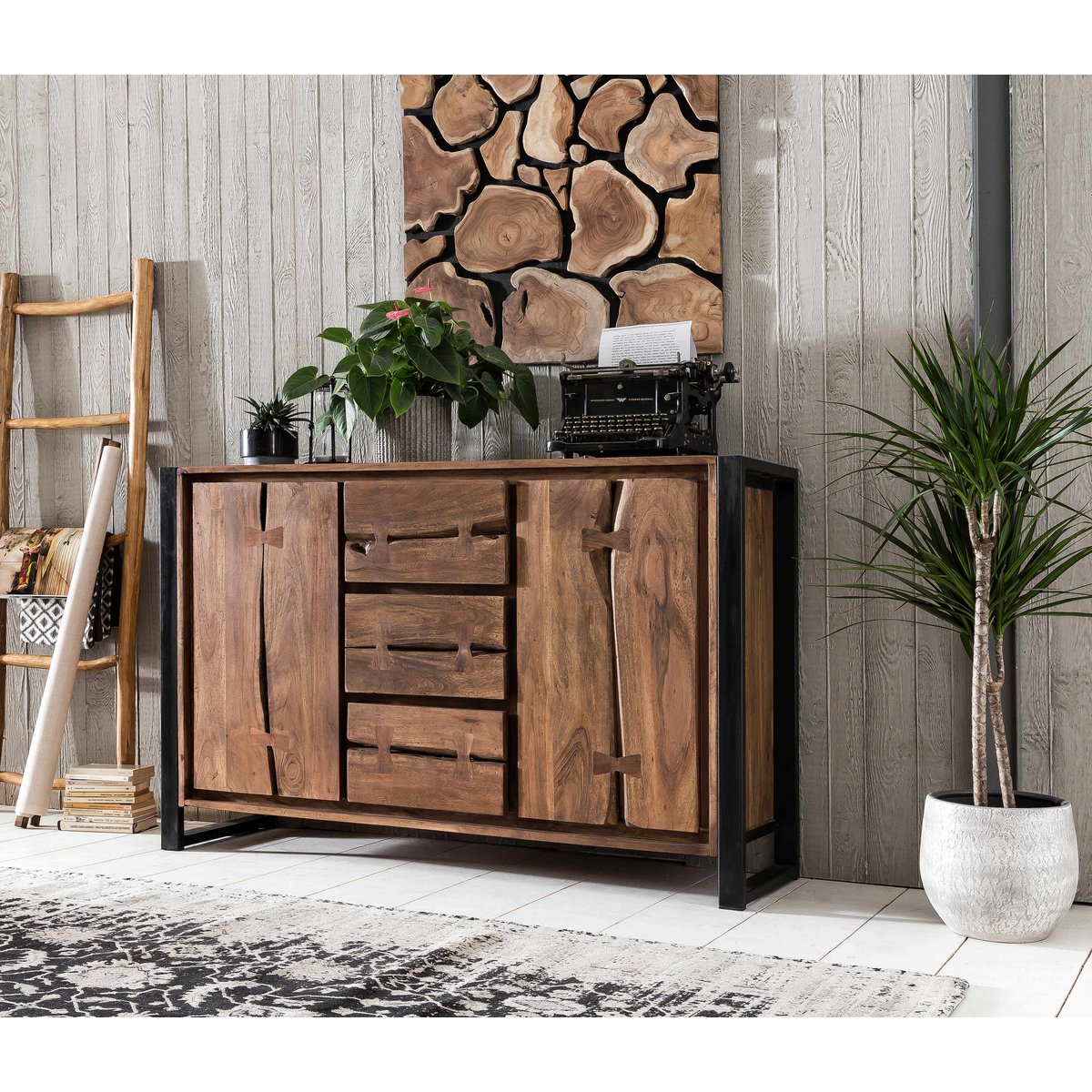 Sideboard