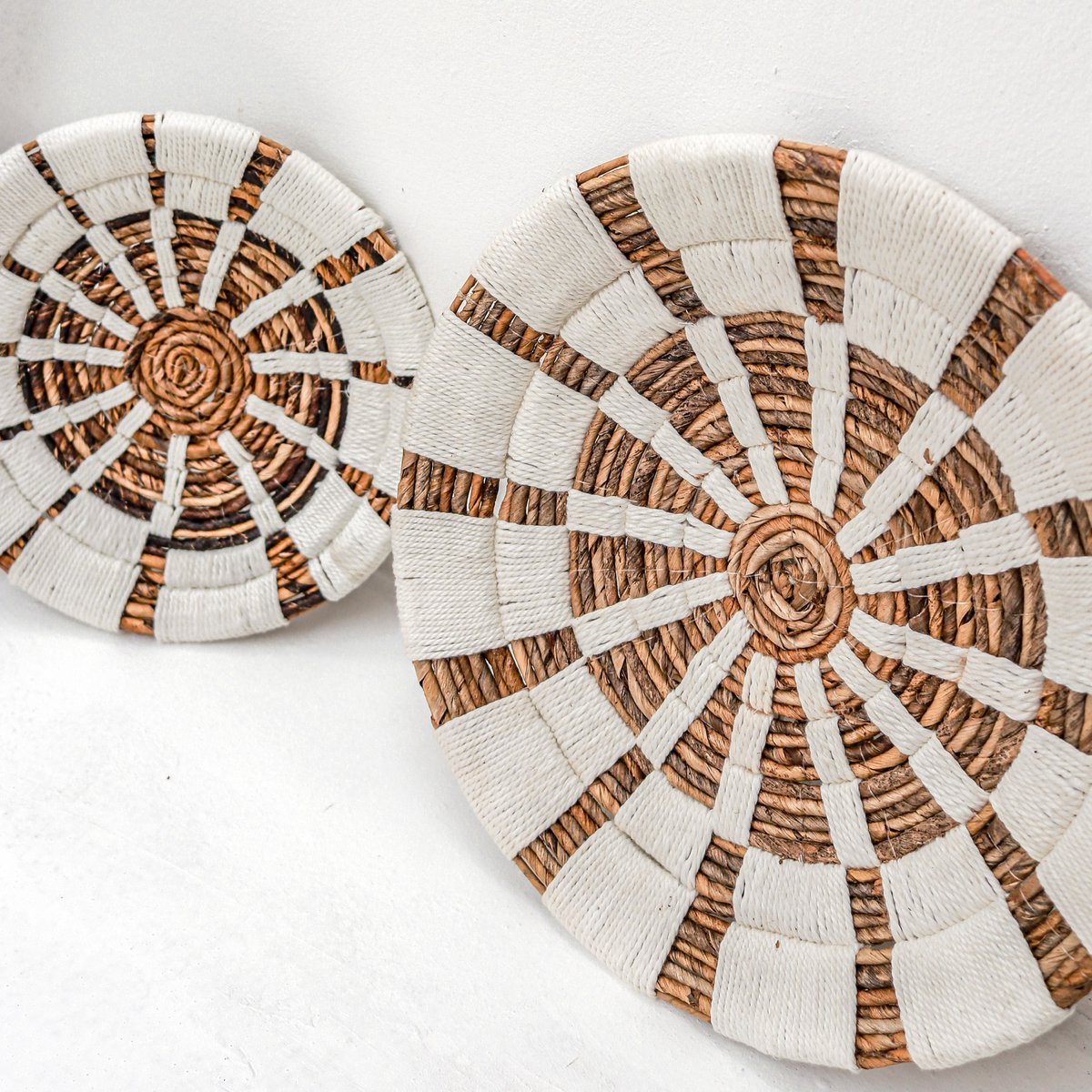 Wanddekoration | Wandkorb | Wandkorb | Dekoschale HUTAN aus Bananenfaser (2 Größen)