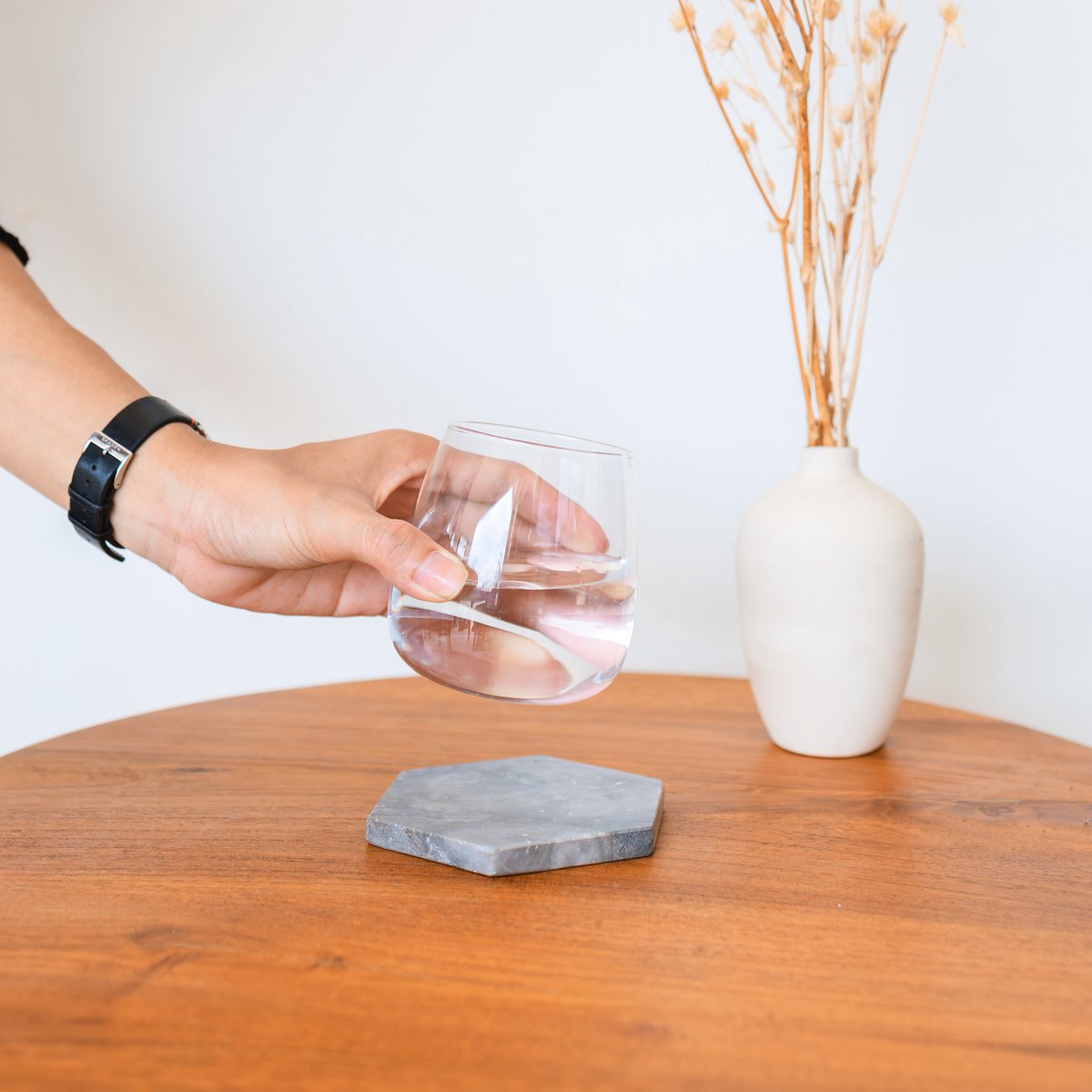 Marmoruntersetzer Grau – Sechseckige Untersetzer für Tassen oder Gläser – Handgefertigte Untersetzer 4er- oder 8er-Set INAI (grau)