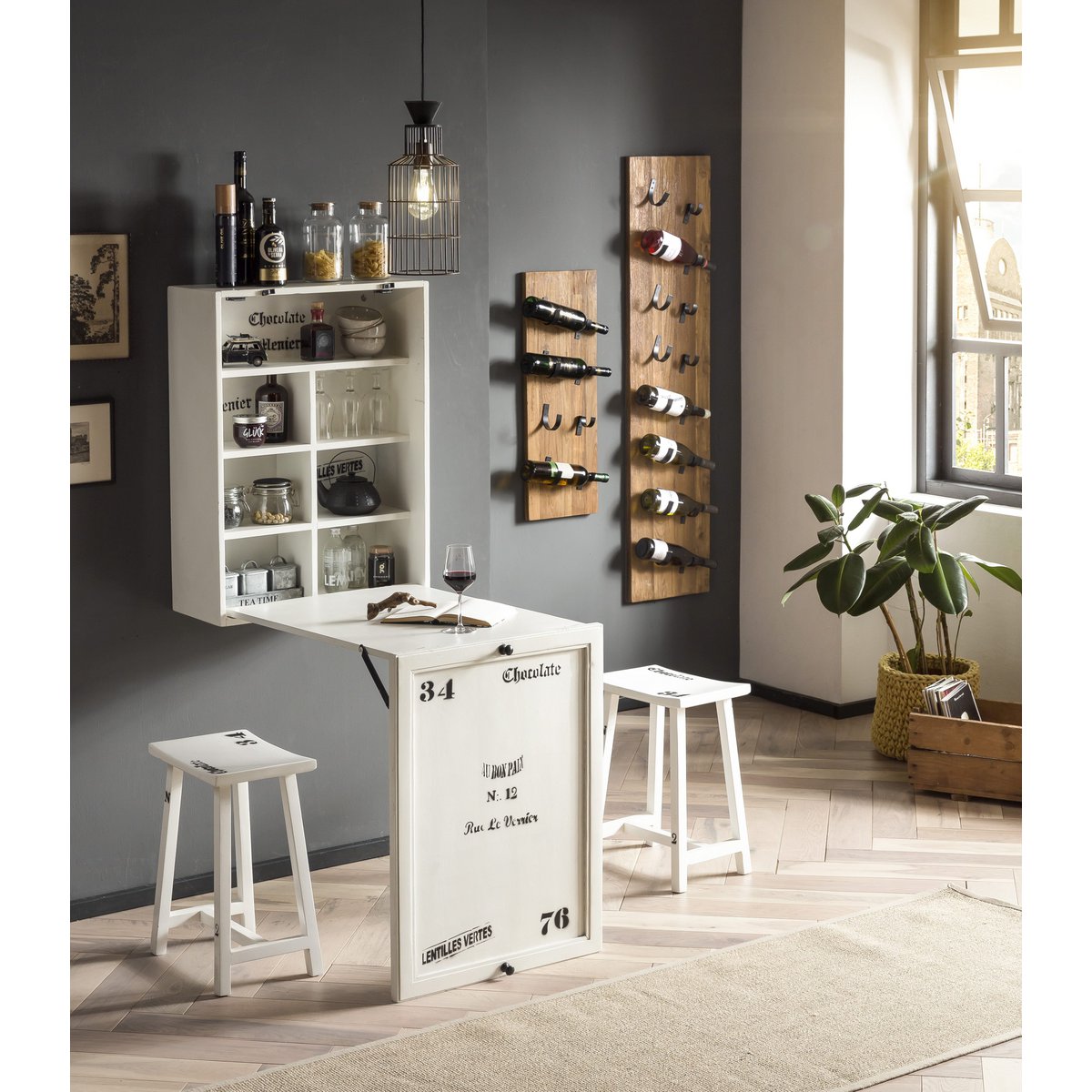 Klapptisch mit 2 Hockern