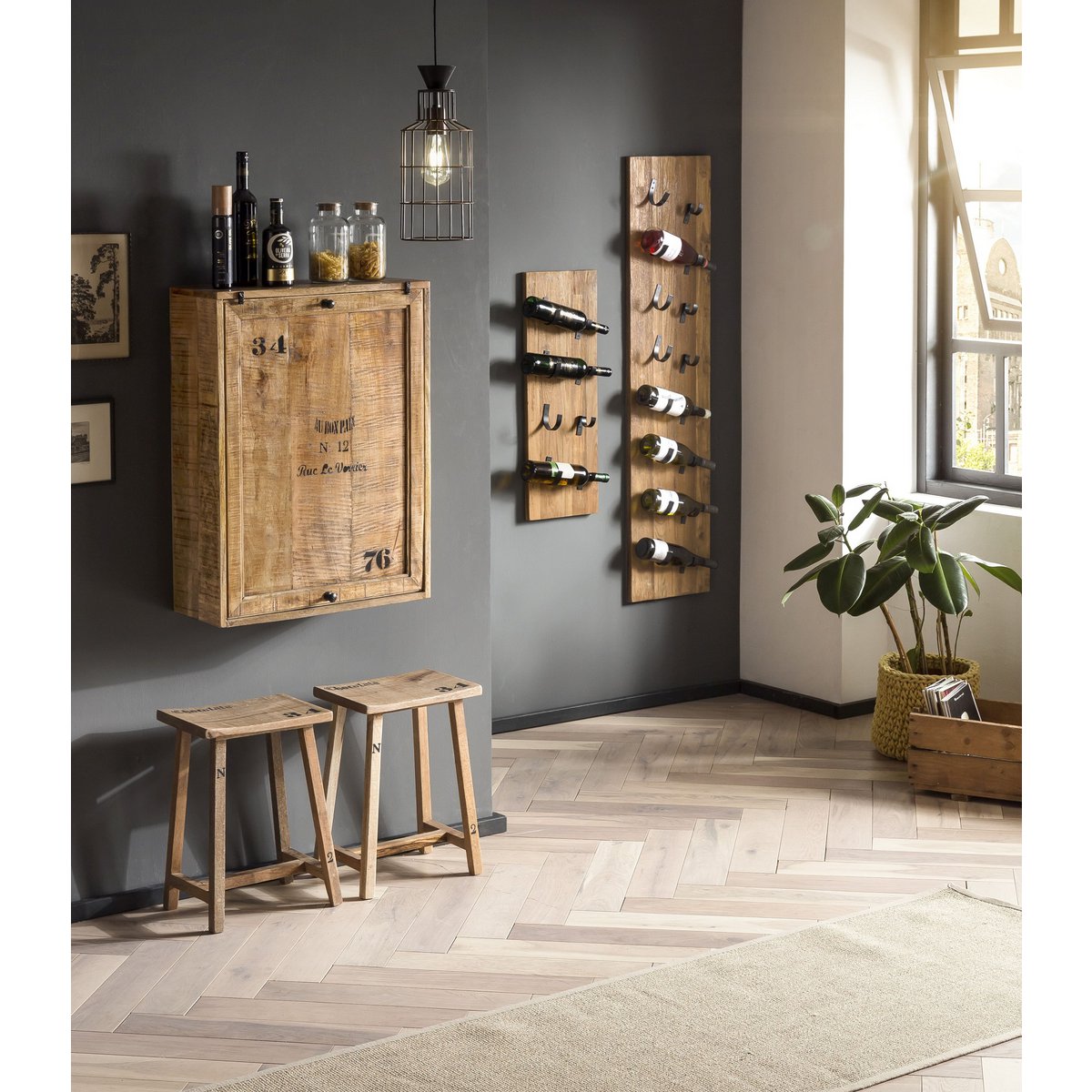 Klapptisch mit 2 Hockern